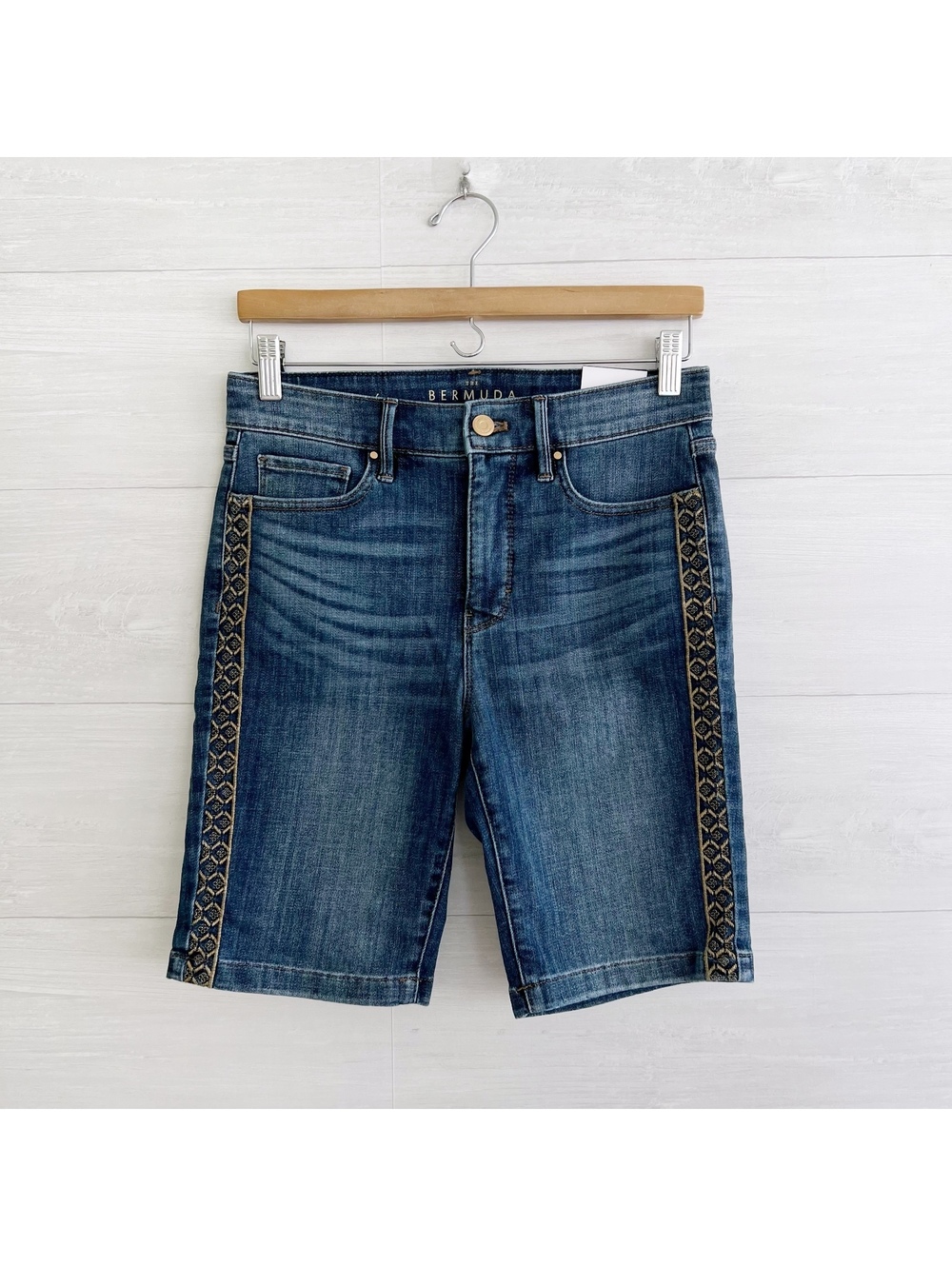 NWT White House Black Market Denim Bermuda Shorts 4 High Rise Embroidered Trim